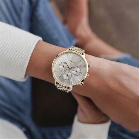 large face women's luxury watches.